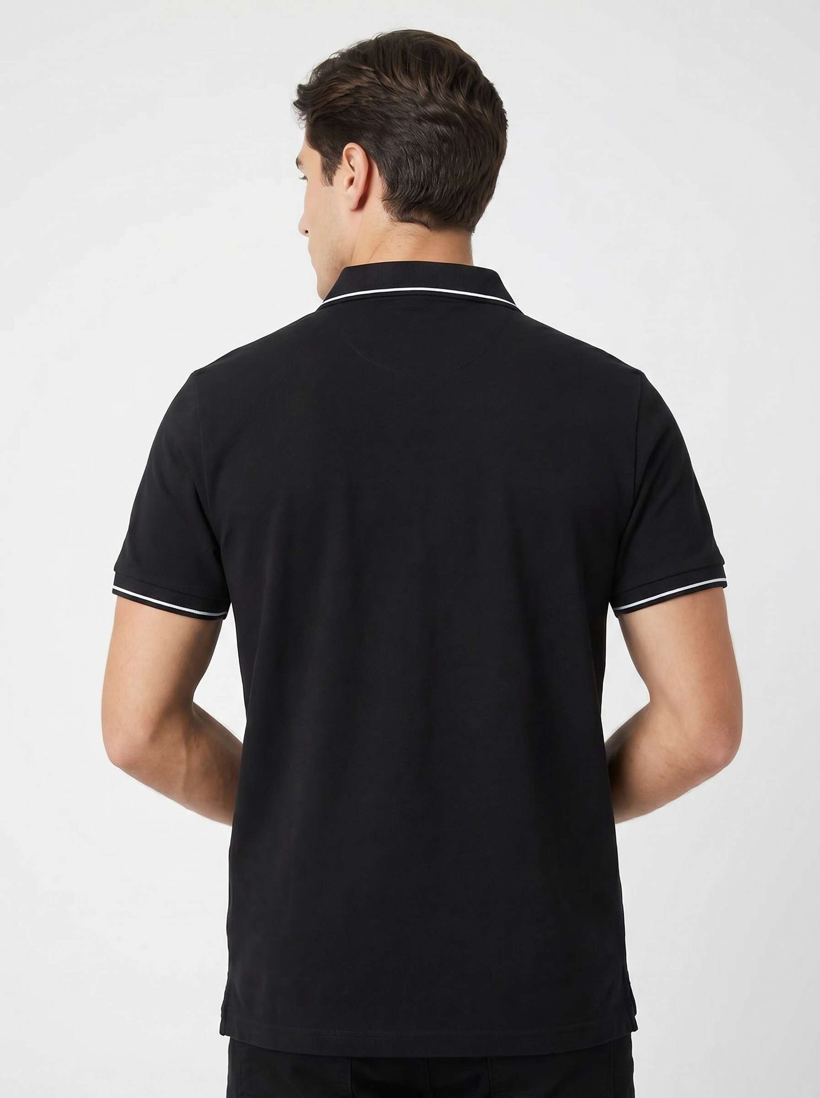 HB BACK 1776758300167