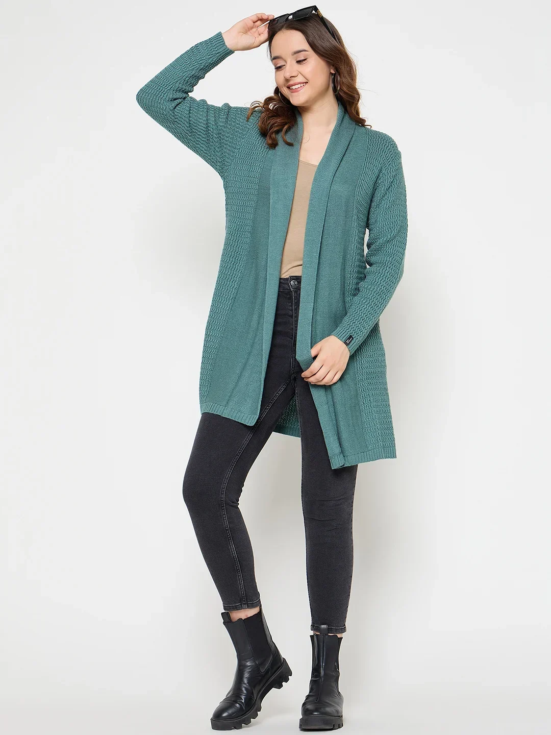 Creative Line Green Self Design Knitted Shrug - Image 3