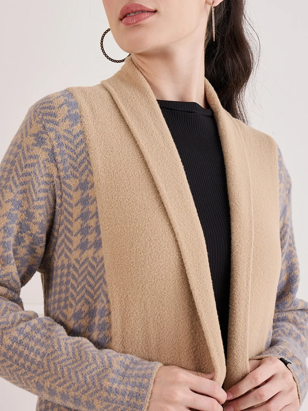 Creative Line Beige Self Design Knitted Shrug - Image 5